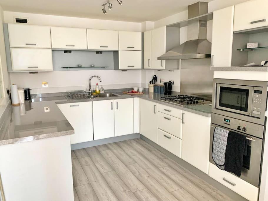 Apartamento Two Bedroom In *